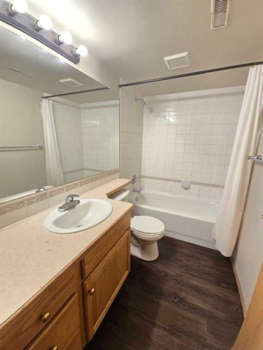 12 Archibald Crescent, Red Deer, AB - Indoor Photo Showing Bathroom