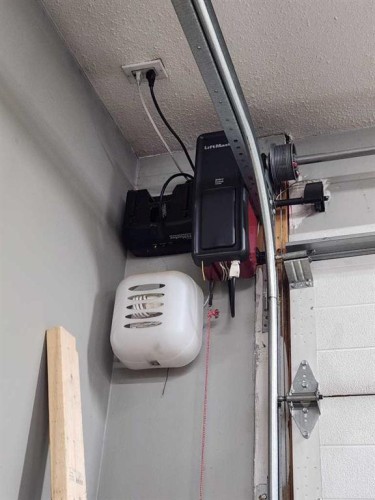 15 Reynolds Road, Sylvan Lake, AB - Indoor