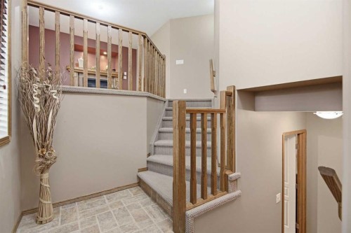 15 Reynolds Road, Sylvan Lake, AB - Indoor Photo Showing Other Room