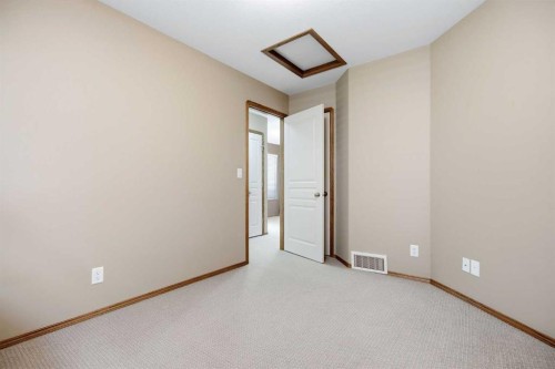 15 Reynolds Road, Sylvan Lake, AB - Indoor Photo Showing Other Room