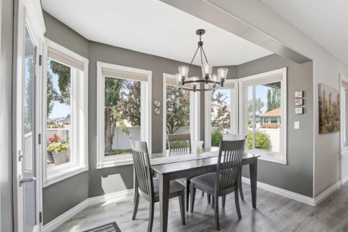 5933 45 Street Crescent, Innisfail, AB - Indoor Photo Showing Dining Room