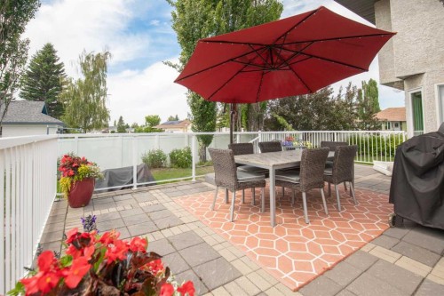5933 45 Street Crescent, Innisfail, AB - Outdoor With Deck Patio Veranda