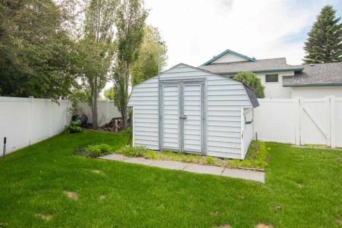 5933 45 Street Crescent, Innisfail, AB - Outdoor
