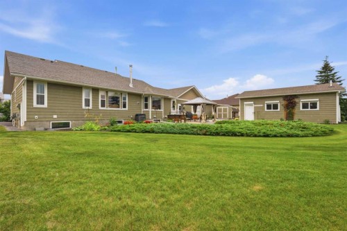 6026 47 Street, Innisfail, AB - Outdoor