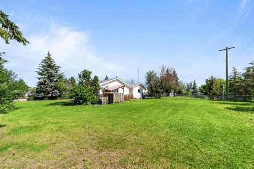 5209 51 Street, Castor, AB - Outdoor