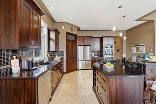 68 Oakwood Close, Red Deer, AB - Indoor Photo Showing Kitchen With Upgraded Kitchen