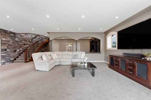 68 Oakwood Close, Red Deer, AB - Indoor Photo Showing Other Room