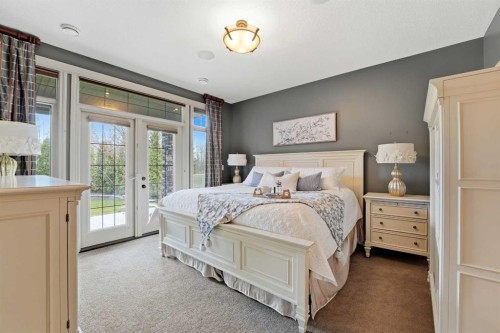 68 Oakwood Close, Red Deer, AB - Indoor Photo Showing Bedroom