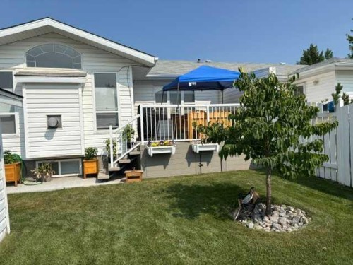 58 Logan Close, Red Deer, AB - Outdoor
