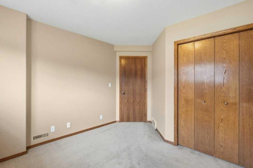 36 Keen Crescent, Red Deer, AB - Indoor Photo Showing Other Room