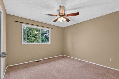5306 51 Ave, Daysland, AB - Indoor Photo Showing Other Room