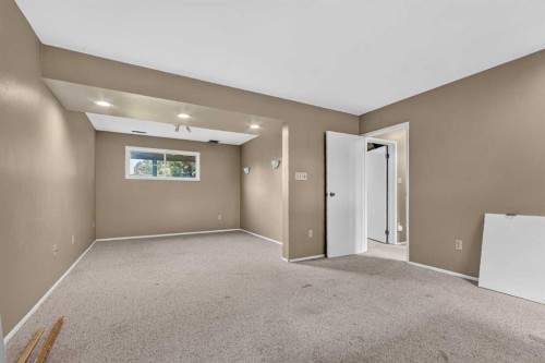 5306 51 Ave, Daysland, AB - Indoor