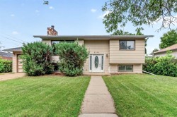 5306 51 Ave Daysland, AB T0B 1A0