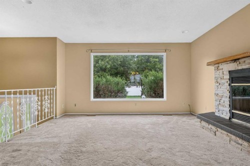 5306 51 Ave, Daysland, AB - Indoor With Fireplace