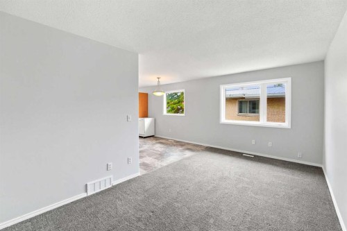 A-1205 Fleming Avenue, Penhold, AB - Indoor Photo Showing Other Room
