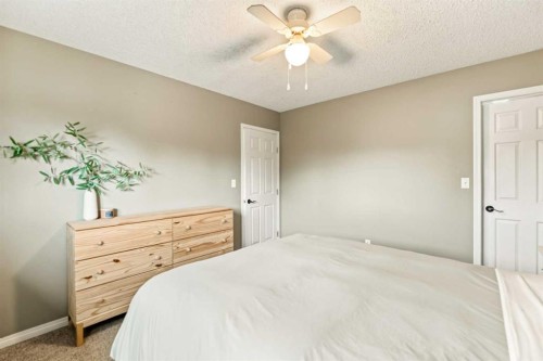 12 Opal Close, Lacombe, AB - Indoor Photo Showing Bedroom