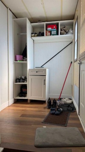 275 7 Street Se, Three Hills, AB - Indoor Photo Showing Other Room