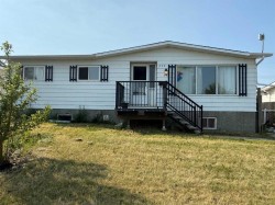 275 7 Street SEThree Hills, AB T0M 2A0