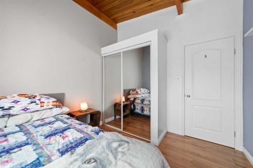 318 Main Street, Ferintosh, AB - Indoor Photo Showing Bedroom