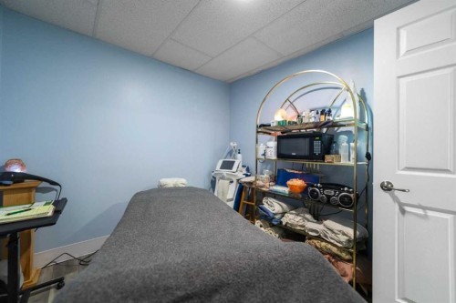 318 Main Street, Ferintosh, AB - Indoor