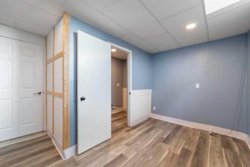 318 Main Street, Ferintosh, AB - Indoor Photo Showing Other Room