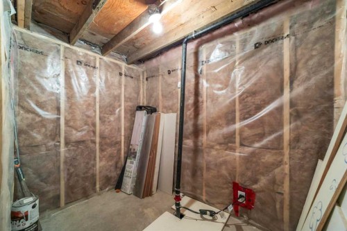 318 Main Street, Ferintosh, AB - Indoor Photo Showing Other Room