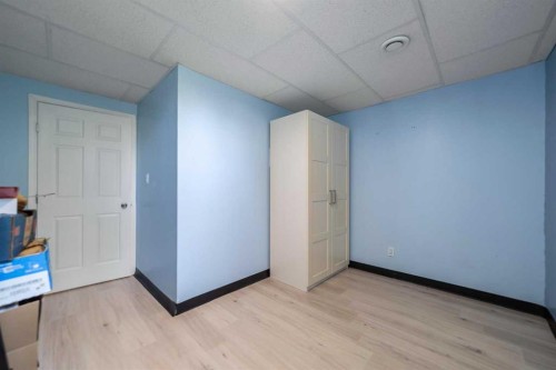 318 Main Street, Ferintosh, AB - Indoor Photo Showing Other Room