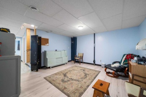 318 Main Street, Ferintosh, AB - Indoor