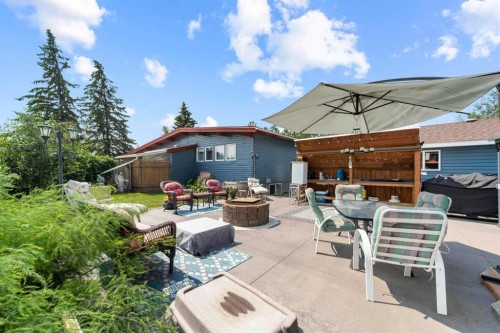 318 Main Street, Ferintosh, AB - Outdoor