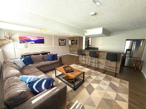 165 Hansen Drive, Hinton, AB - Indoor Photo Showing Living Room
