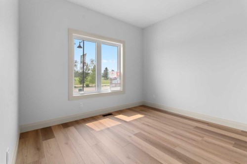368 Timberlands Drive, Red Deer, AB - Indoor Photo Showing Other Room