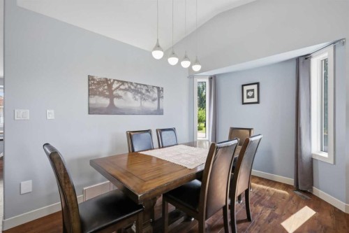 73 Duncan Crescent, Red Deer, AB - Indoor Photo Showing Dining Room