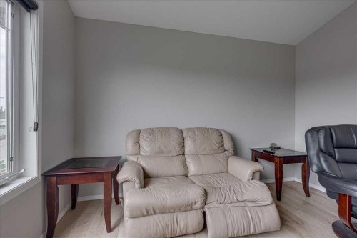 13 Rogers Road, Sylvan Lake, AB - Indoor Photo Showing Bedroom