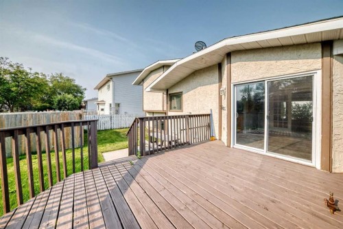 37 Kennings Crescent, Red Deer, AB - Outdoor With Deck Patio Veranda With Exterior