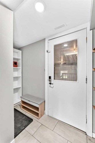 37 Kennings Crescent, Red Deer, AB - Indoor Photo Showing Other Room