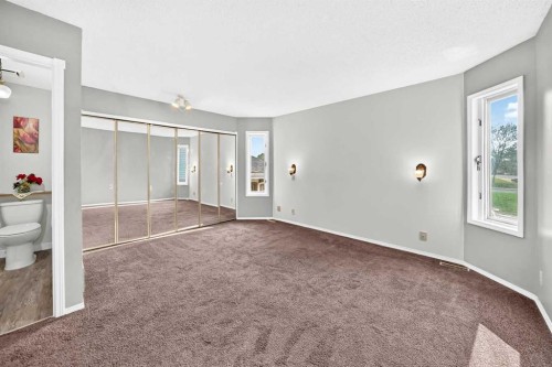 37 Kennings Crescent, Red Deer, AB - Indoor Photo Showing Other Room