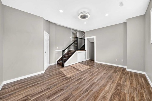 37 Kennings Crescent, Red Deer, AB - Indoor Photo Showing Other Room