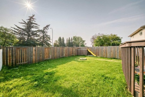 37 Kennings Crescent, Red Deer, AB - Outdoor With Backyard
