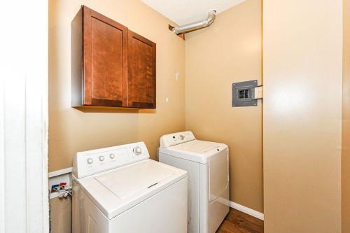 88-Mount Pleasant Drive, Camrose, AB - Indoor Photo Showing Laundry Room