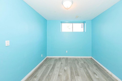 88-Mount Pleasant Drive, Camrose, AB - Indoor Photo Showing Other Room