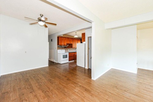 88-Mount Pleasant Drive, Camrose, AB - Indoor Photo Showing Other Room