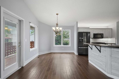 5508 49 Avenue, Alix, AB - Indoor Photo Showing Kitchen With Upgraded Kitchen