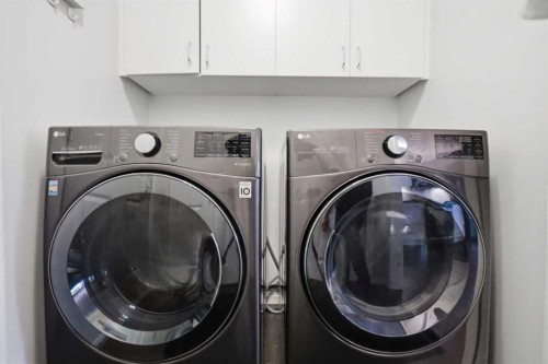 5508 49 Avenue, Alix, AB - Indoor Photo Showing Laundry Room