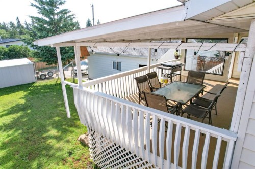 22 Robinson Place, Bashaw, AB - Outdoor With Deck Patio Veranda With Exterior