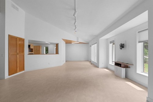 6210 53 Avenue, Camrose, AB - Indoor Photo Showing Other Room
