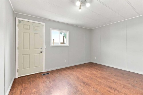 #9-5235 50 Street, Caroline, AB 