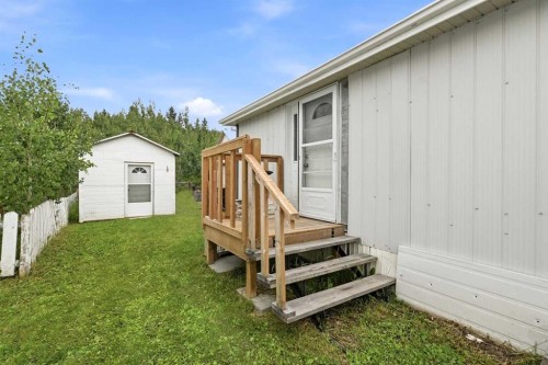 #9-5235 50 Street, Caroline, AB 