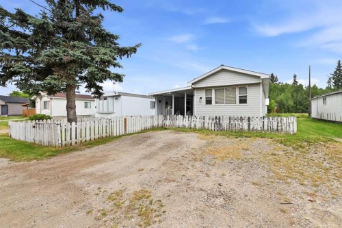#9-5235 50 Street, Caroline, AB 