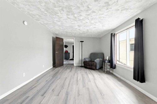 #9-5235 50 Street, Caroline, AB 