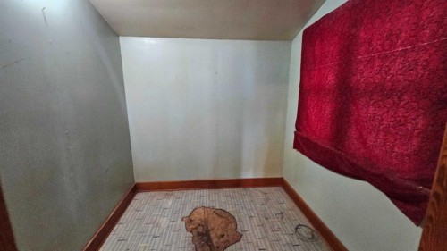 4729 Windsor Avenue, Coronation, AB - Indoor Photo Showing Other Room